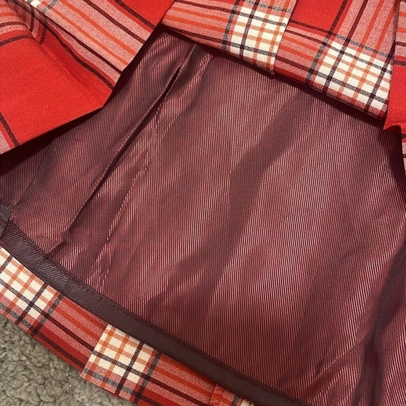 Aritzia Sunday Best red/white/black plaid Olive mini skirt / size 2 - Picture 9 of 10